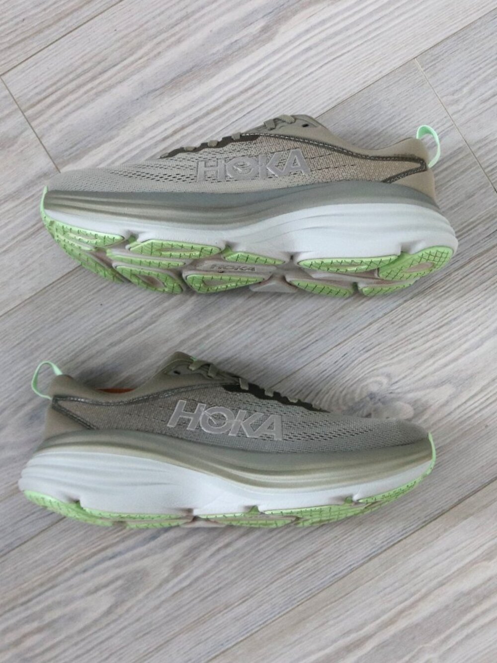 Hoka One One Bondi 8 Women's Gray Running Shoes 1127952 OHMR Sneakers Size 9.5B